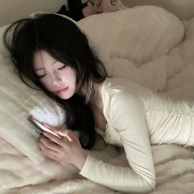 白面包车里的人